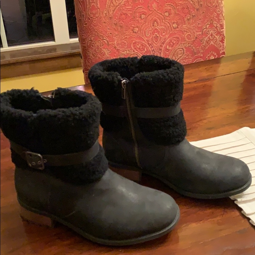 Ugg Australia Boots in EUC